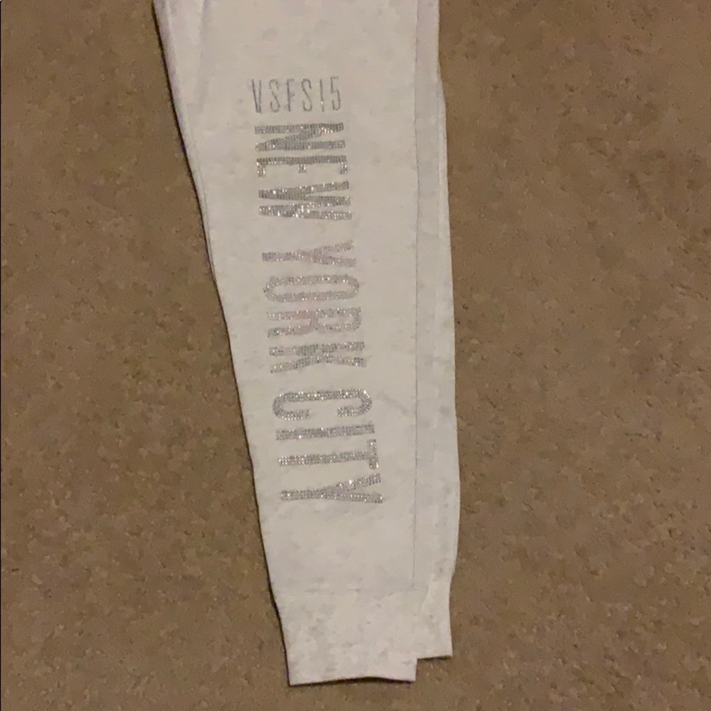 Victoria Secret skinny Jogger size M